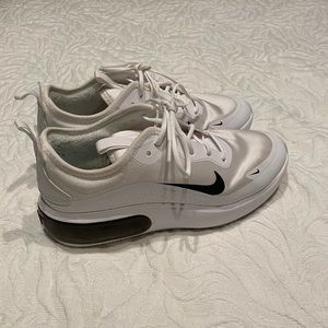 Nike AIR MAX DIA SIZE 7